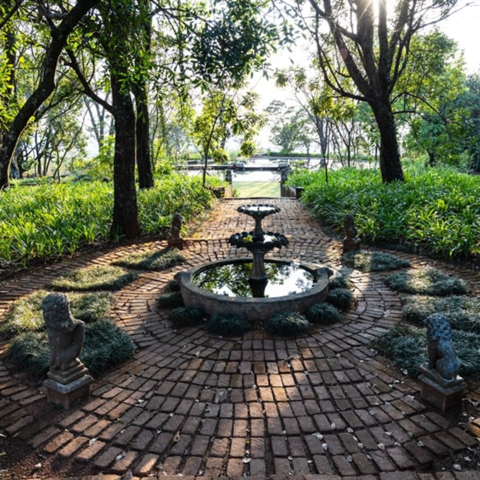 Kings Walden Garden Manor